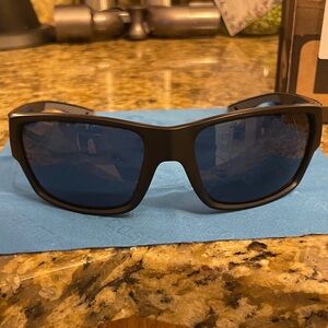 Costa TAILFIN Matte Black Polarized Sunglasses with Grey lenses 57/17